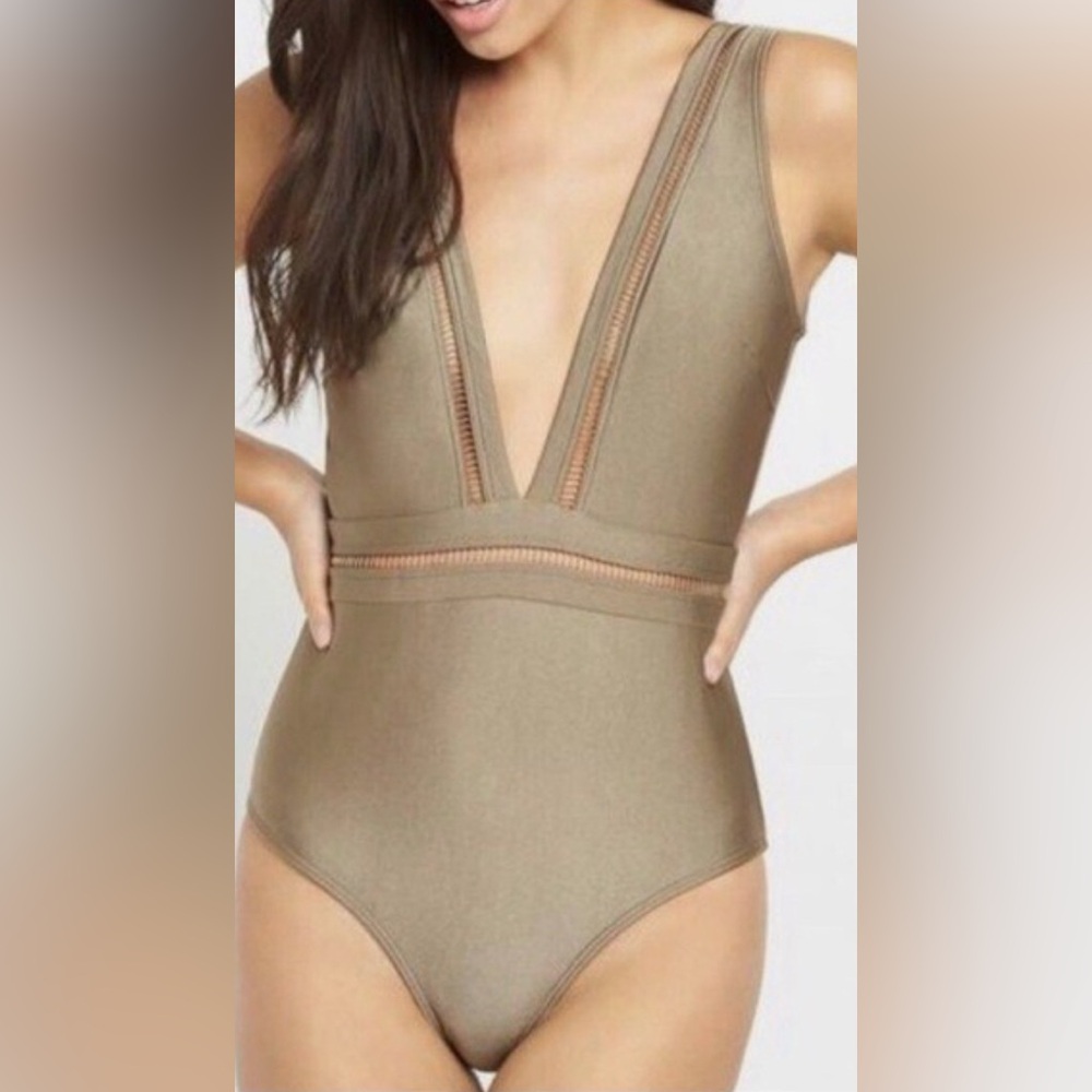 NWT Ted Baker Plunge Pointelle deep V-Neck One-Piece Swimsuit